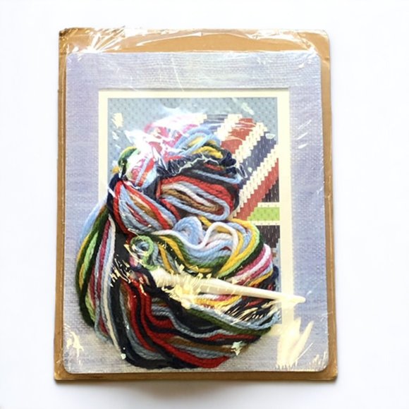 New EZ Yarn Art Hot Air Balloons Just Tuck It 8"x10" Craft Kit - Picture 2 of 4